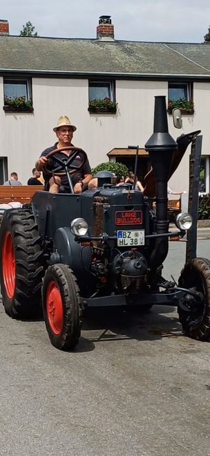 Lanzcluc Dobranitz Thomas Krahl und seine Freunde - Die Lanz-Bulldog-Maschinen aus Mannheim waren von 1920 - 1950 die dominierenden Zugmaschinen in der Landwirtschaft